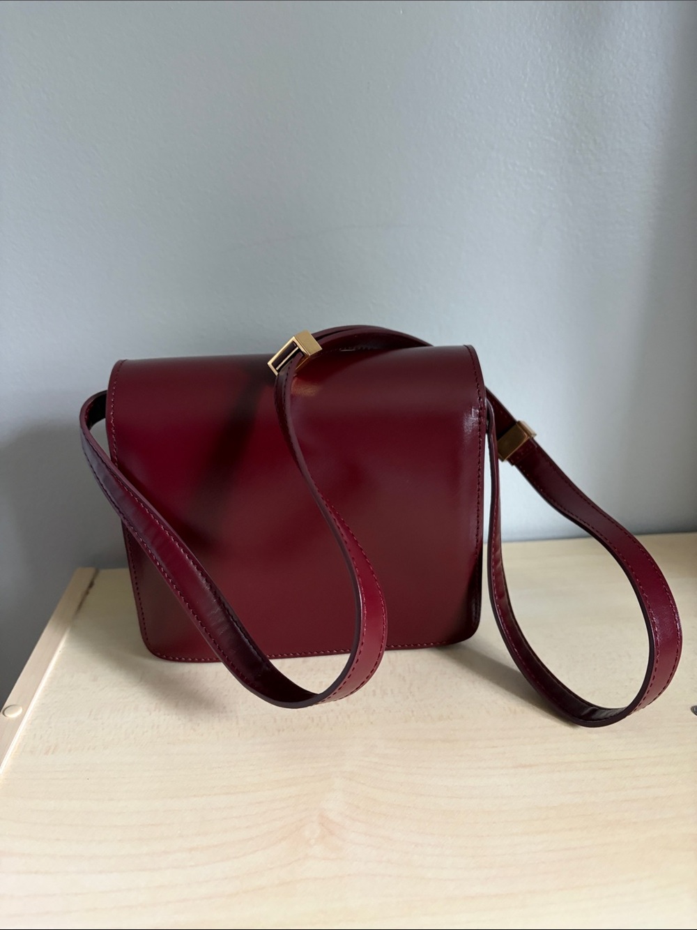 Women's Burgundy Leather Crossbody Bag - Classic Structured Style - Picture 2 of 8